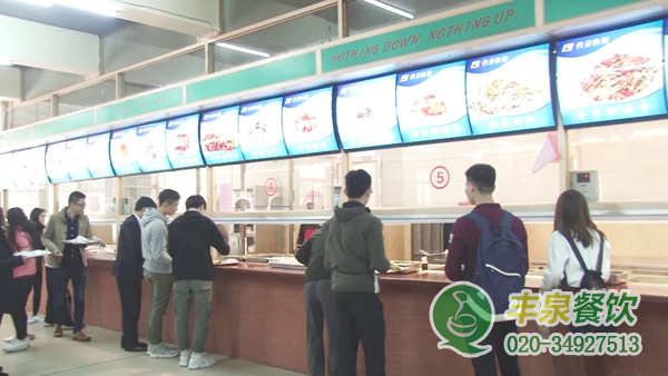 開學(xué)季，加強(qiáng)學(xué)校食堂與學(xué)生用餐衛(wèi)生的管理