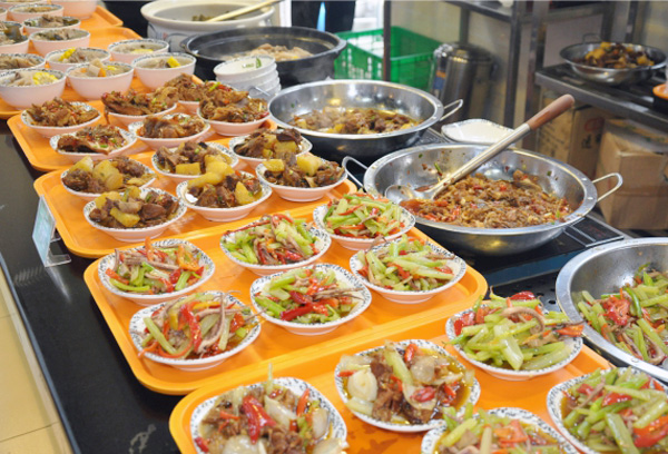 選對食堂承包企業，標準化公司員工餐飲管理